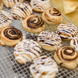 Cinnamon Rolls 6 Pack